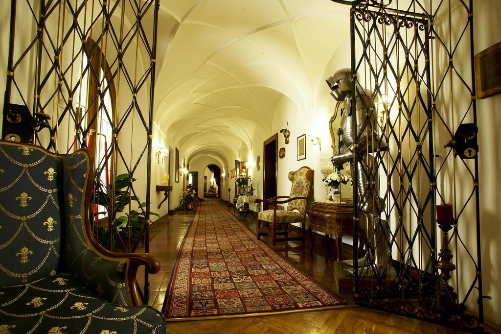 Schlosshotel Post Imst Exterior foto